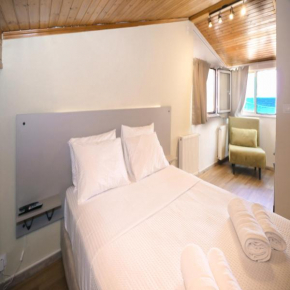 Family beach house near airport
